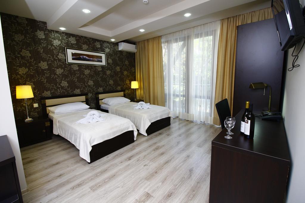 Sani Hotel Tbilisi Exterior foto